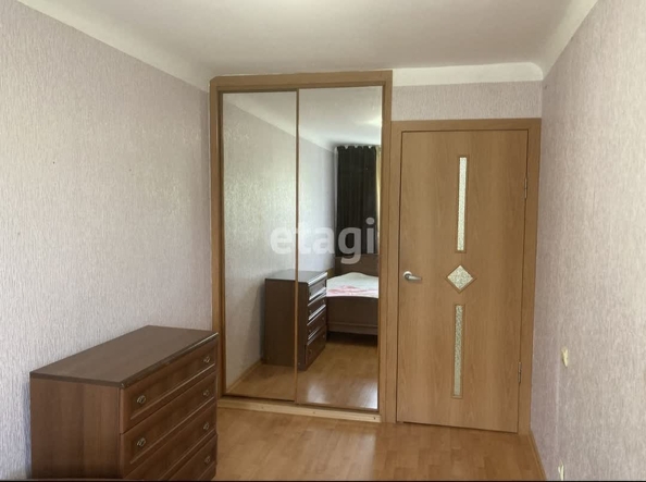 
   Продам 3-комнатную, 57.9 м², Социалистическая ул, 27

. Фото 2.