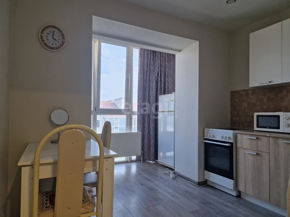 
   Продам 1-комнатную, 32.5 м², Полеводческая ул, 1/9

. Фото 1.