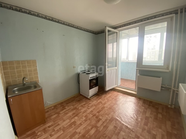 
   Продам 2-комнатную, 55.1 м², Южный обход ул, 55/6

. Фото 1.