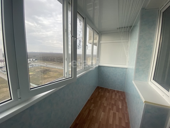 
   Продам 2-комнатную, 55.1 м², Южный обход ул, 55/6

. Фото 2.