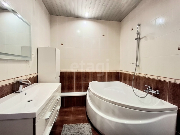 
  Сдается 3-комн. квартира 98 м². Фото 23.