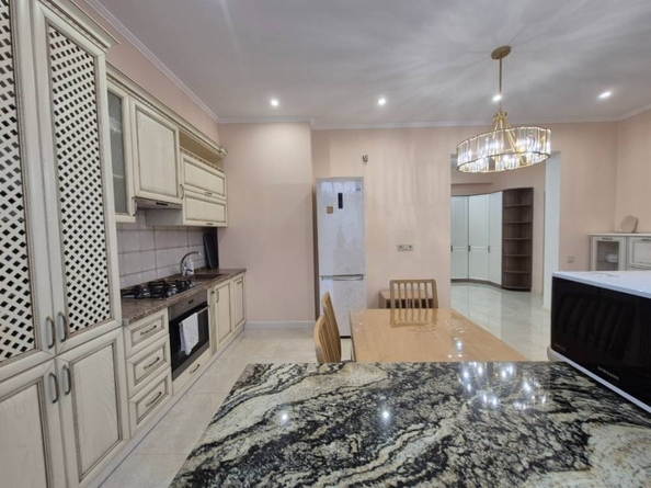 
  Продается 2-комн. квартира 67.8 м². Фото 1.
