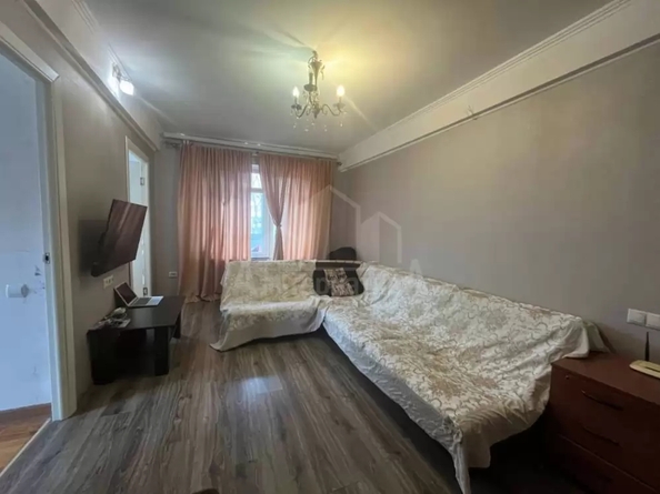 
  Продается 4-комн. квартира 60 м². Фото 1.
