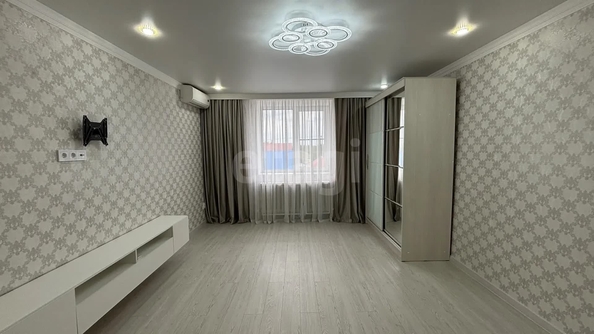 
  Продается 2-комн. квартира 65 м². Фото 2.