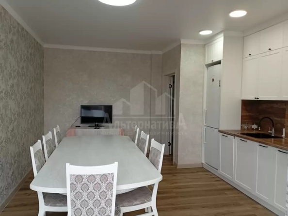 
  Продается 2-комн. квартира 77.6 м². Фото 1.