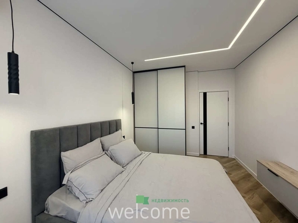 
  Продается 2-комн. квартира 65 м². Фото 1.