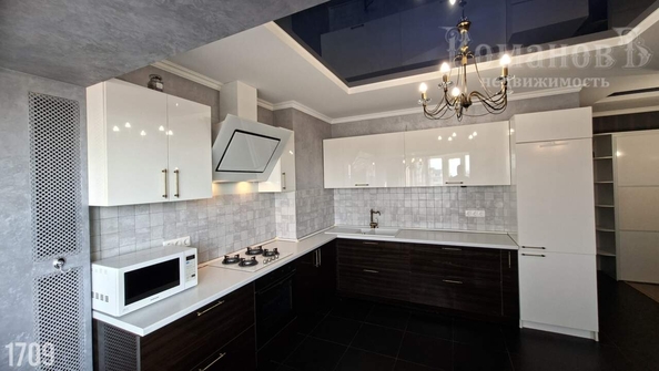
  Продается 3-комн. квартира 98 м². Фото 1.