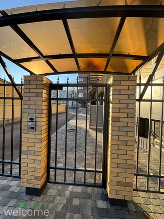 
  Продается 2-комн. квартира 98 м². Фото 1.