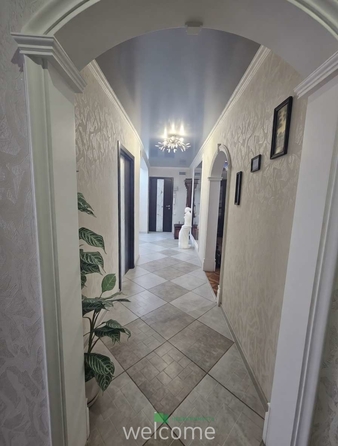 
  Продается 4-комн. квартира 127 м². Фото 1.