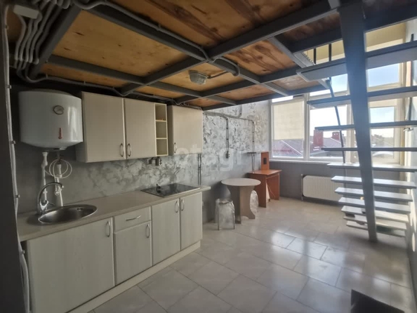 
   Продам 1-комнатную, 34.6 м², Ишкова ул, 151

. Фото 1.