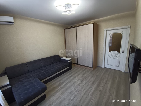 
   Продам 1-комнатную, 35.6 м², Ленина ул, 199Б

. Фото 2.