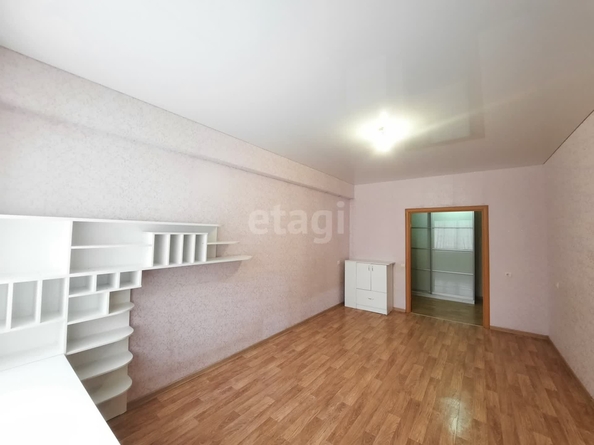 
   Продам 2-комнатную, 62.3 м², Ерохина ул, 27

. Фото 4.