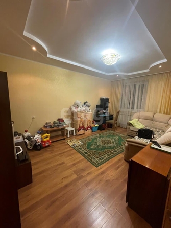 
   Продам 3-комнатную, 84 м², 45 Параллель ул, 73

. Фото 3.