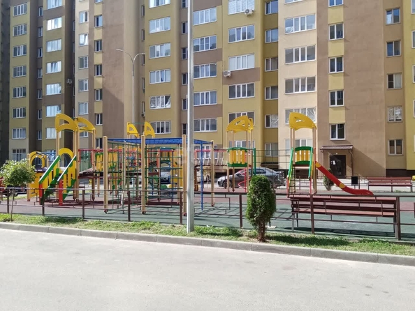 
   Продам 2-комнатную, 52.2 м², Чапаева ул, 4В/1

. Фото 20.