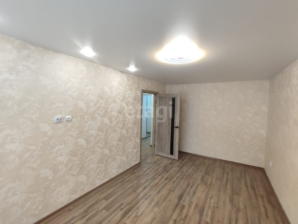 
   Продам 3-комнатную, 62 м², Мира ул, 404

. Фото 18.