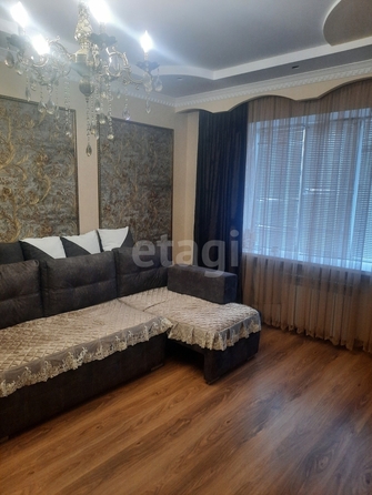 
   Продам 2-комнатную, 75 м², Доваторцев ул, 86/1

. Фото 2.