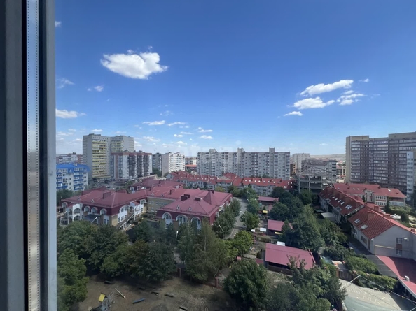 
   Продам 3-комнатную, 67.9 м², Серова ул, 480

. Фото 11.