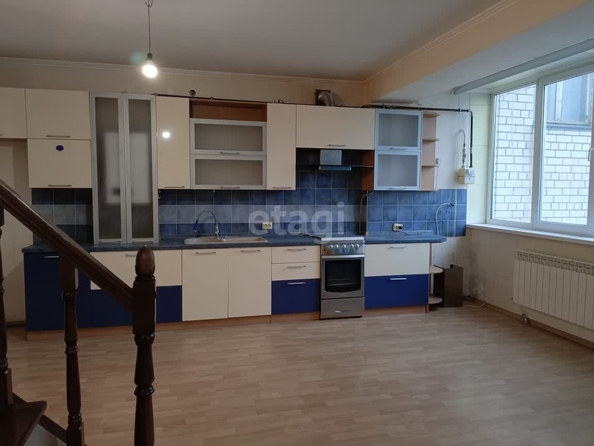 
   Продам 3-комнатную, 98 м², 45 Параллель ул, 2

. Фото 2.