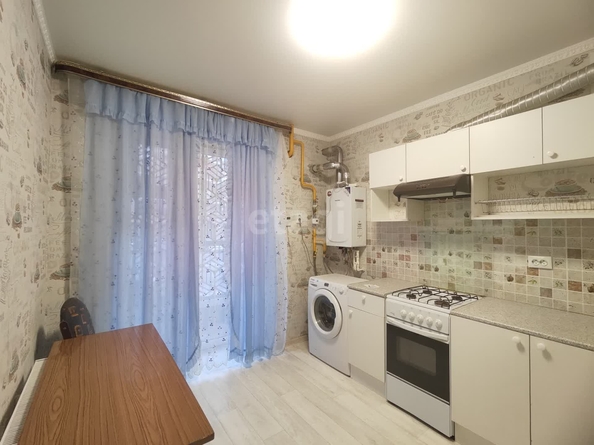 
   Продам 1-комнатную, 35 м², Ишкова ул, 97

. Фото 1.