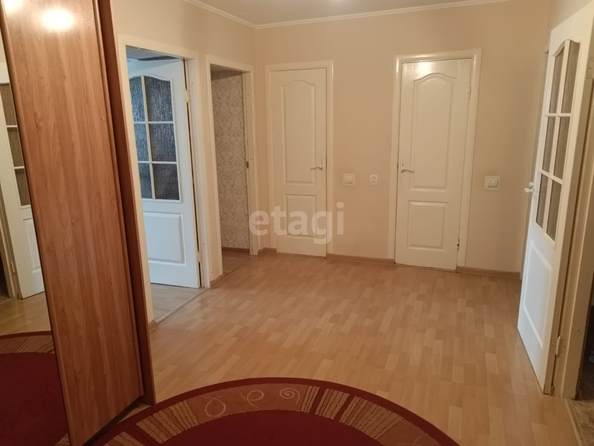 
   Продам 3-комнатную, 70.2 м², Доваторцев ул, 73/1

. Фото 4.