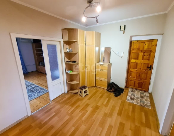 
   Продам 2-комнатную, 74.3 м², Серова ул, 470/3

. Фото 4.