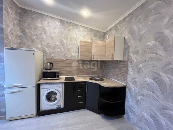 
   Продам 1-комнатную, 36.6 м², Мира ул, 212

. Фото 9.