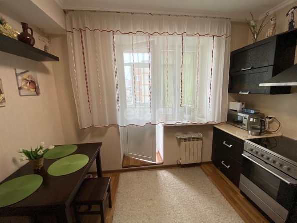 
   Продам 2-комнатную, 59.1 м², 45 Параллель ул, 10а

. Фото 3.