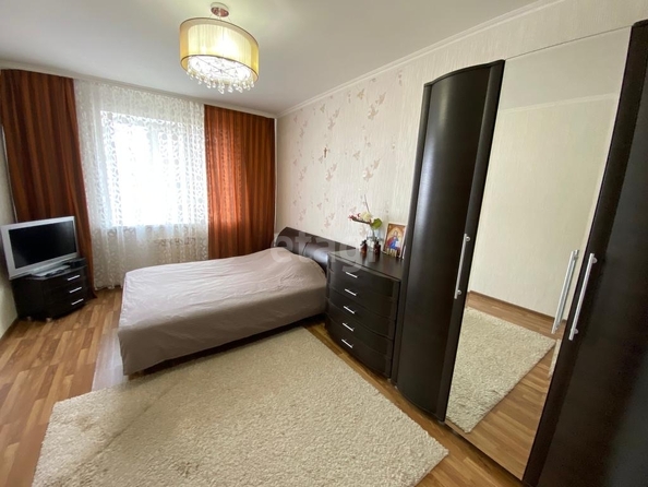 
   Продам 2-комнатную, 59.1 м², 45 Параллель ул, 10а

. Фото 18.