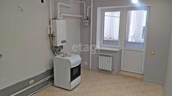 
   Продам 2-комнатную, 58 м², Доваторцев ул, 223

. Фото 11.