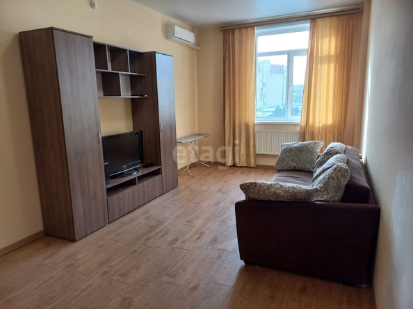 
  Сдам в аренду 2-комнатную квартиру, 55 м², Ставрополь

. Фото 1.