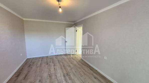 
   Продам 1-комнатную, 37 м², Андрея Губина ул

. Фото 5.