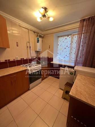 
   Продам 1-комнатную, 28.6 м², Андрея Губина ул

. Фото 3.