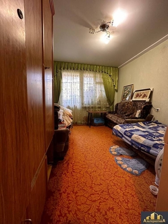 
  Продается 2-комн. квартира, 37 м², Красивая ул
. Фото 2.