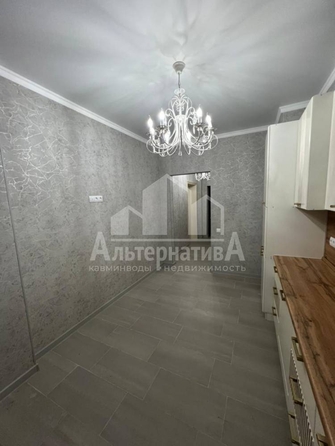 
   Продам 2-комнатную, 53.8 м², Никольская ул

. Фото 2.