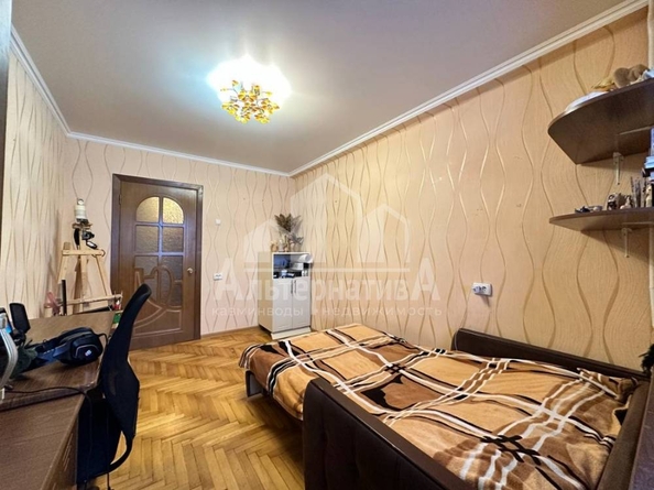 
   Продам 3-комнатную, 73.6 м², Азербайджанская ул

. Фото 13.