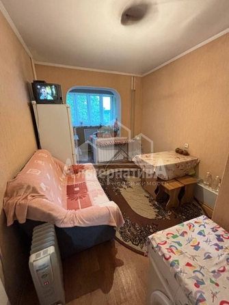 
   Продам 1-комнатную, 38 м², Азербайджанская ул

. Фото 5.