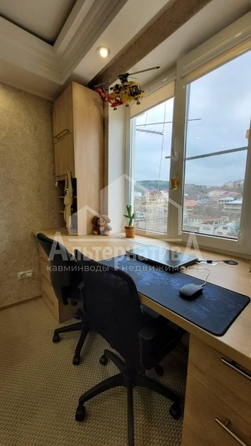 
  Продается 3-комн. квартира, 60 м², Крутая дорога ул
. Фото 5.