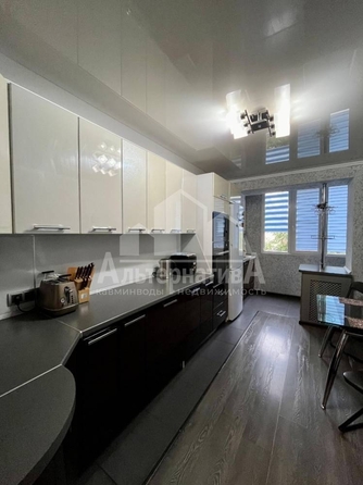 
  Продается 3-комн. квартира, 68.2 м², Зеркальный пер
. Фото 3.