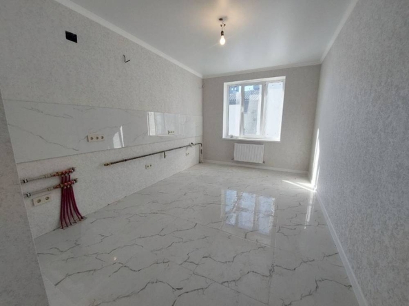 
  Продается 1-комн. квартира, 44.4 м², Замковая ул
. Фото 2.