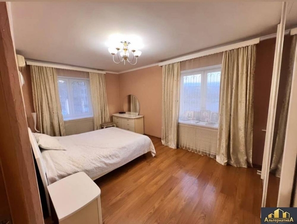 
  Продается 3-комн. квартира, 106 м², Красивая ул
. Фото 5.
