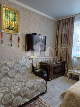 
  Продается 1-комн. квартира, 36 м², Азербайджанская ул
. Фото 3.