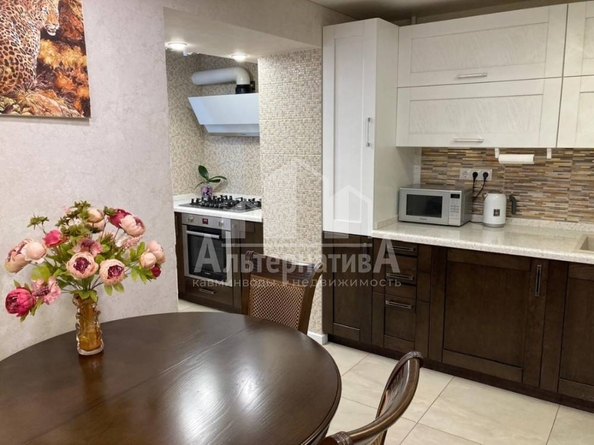 
  Продается 3-комн. квартира, 90 м², Орджоникидзе ул
. Фото 5.