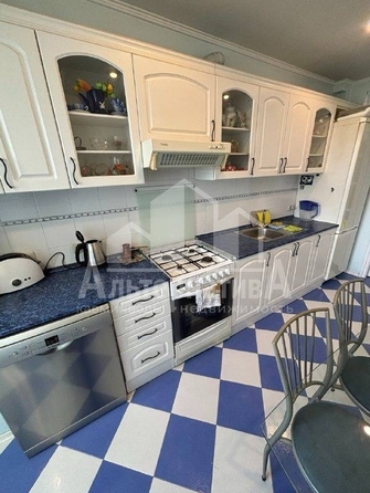 
  Продается 2-комн. квартира, 60 м², Андрея Губина ул
. Фото 5.