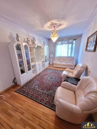 
   Продам 5-комнатную, 161.8 м², Жуковского ул

. Фото 5.