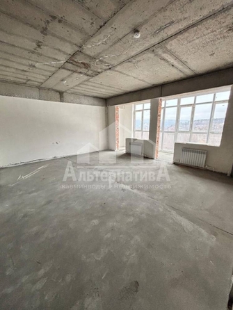 
   Продам 3-комнатную, 100 м², Декабристов ул

. Фото 2.