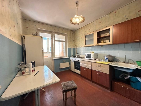 
  Продается 1-комн. квартира, 43 м², Красивая ул
. Фото 3.