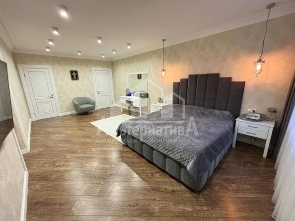 
  Продается 3-комн. квартира, 145 м², Жуковского ул
. Фото 12.