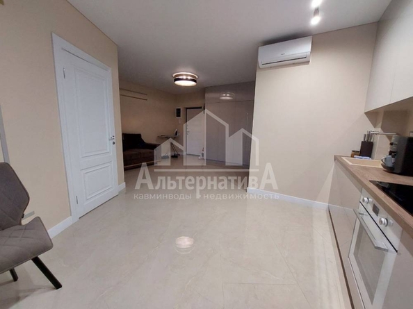 
  Продается 1-комн. квартира, 42 м², Окопная ул
. Фото 4.