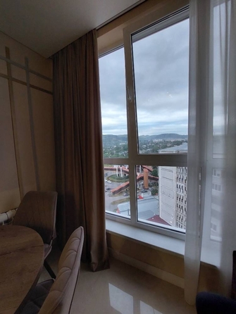 
  Продается 1-комн. квартира, 42 м², Окопная ул
. Фото 2.