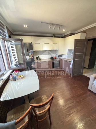 
  Продается 3-комн. квартира, 82 м², Революции ул
. Фото 5.